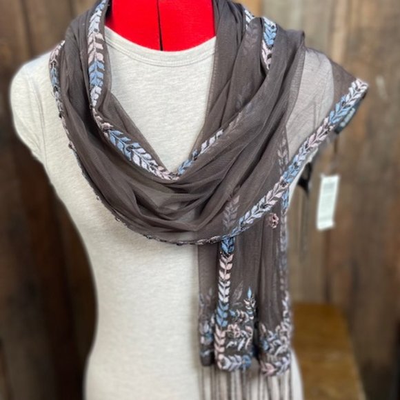 Arden B Scarf with Beading Detail - New With Tags - Picture 3 of 8